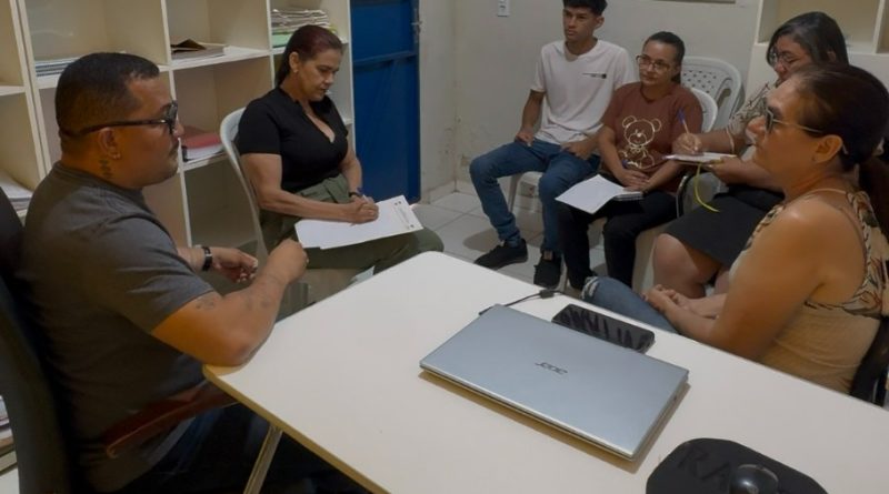 Secretaria de Educação realiza reunião de alinhamento para a Busca Ativa da Educação de Jovens e Adultos (EJA)
